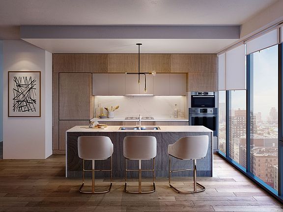 3rd image of 5 Court Sq APT 4D