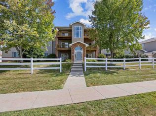 2743 Triple Crown Ln UNIT 2, Iowa City, IA 52240