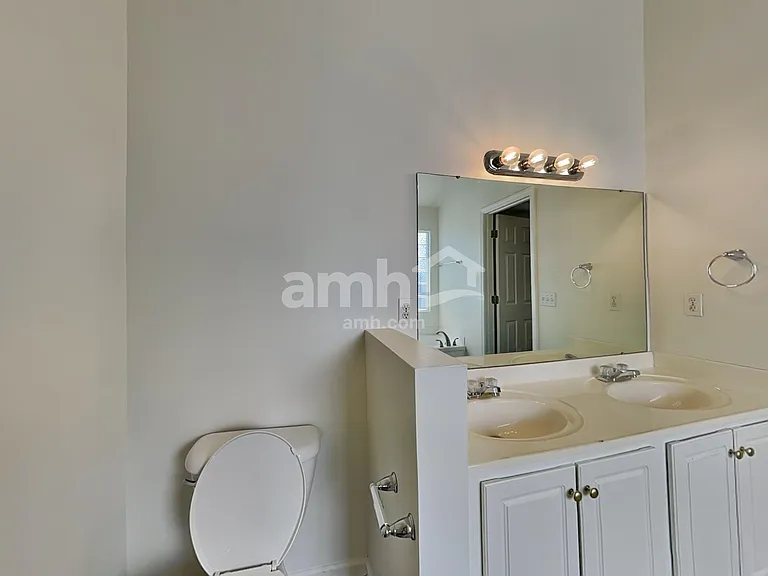 604 Lake Lennox Dr — Photo 12