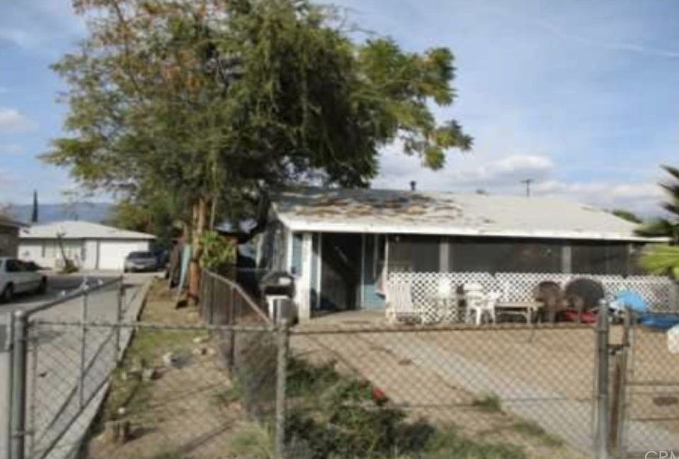 1st image of 25288 E 4th St