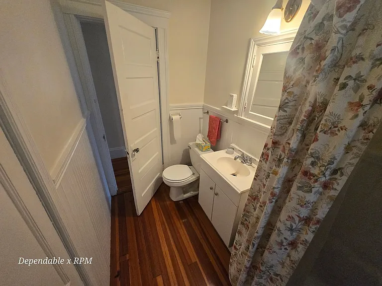 19-21 Granville Rd. — Photo 25