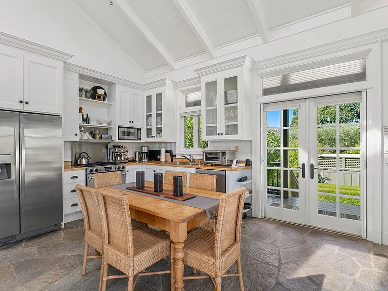 950 Mee Ln — Photo 28