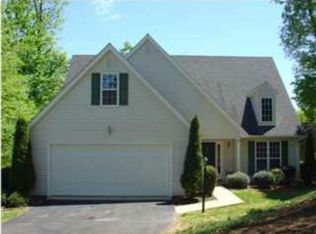1751 Winterberry Ct, Charlottesville, VA 22911