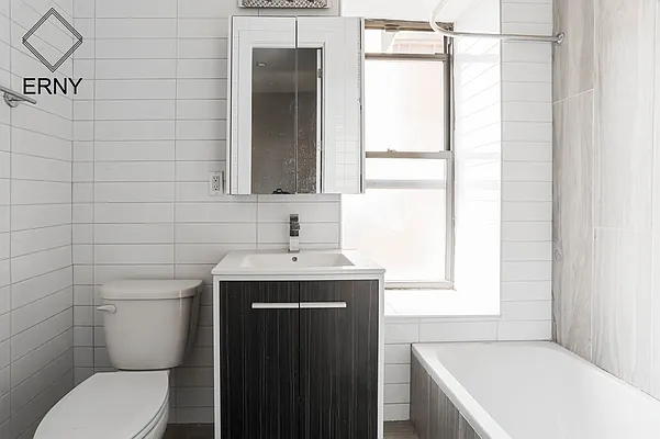 Rented by ERNY LLC | media 8