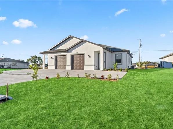 1323/1325 NE 8th Pl, Cape Coral, FL 33909