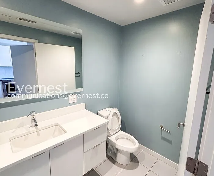 1300 N Ogden St #401 — Photo 22
