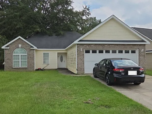315 Hidden Creek Cir, Warner Robins, GA 31088