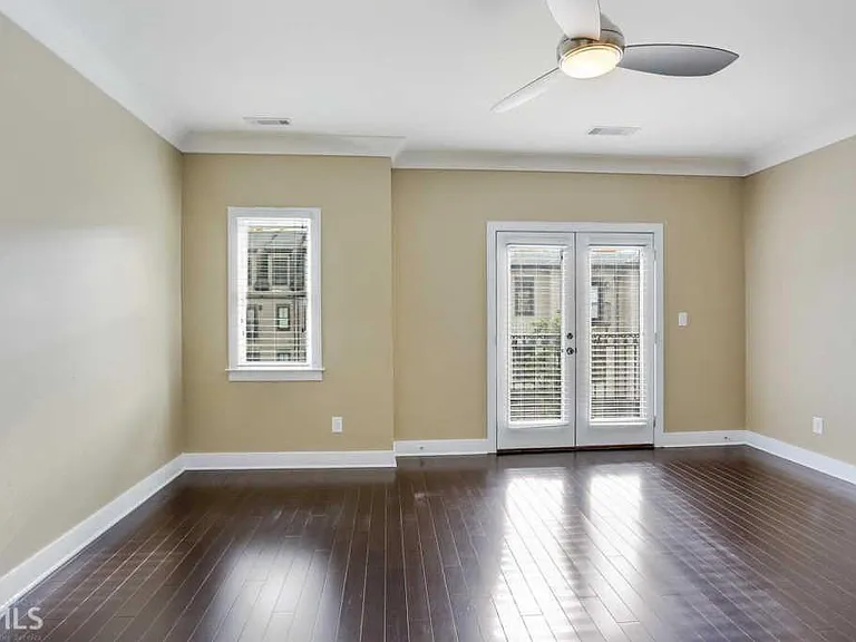 255 Southerland Ter NE #104 — Photo 20