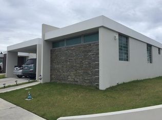 51 Calle Del Prado, Carolina, PR 00987