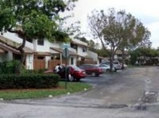 141 SW 97th Ter, Pembroke Pines, FL 33025