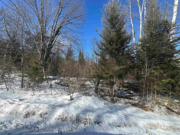 2nd image of 530 Lind Rd