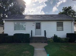 18748 Wentworth Ave, Lansing, IL