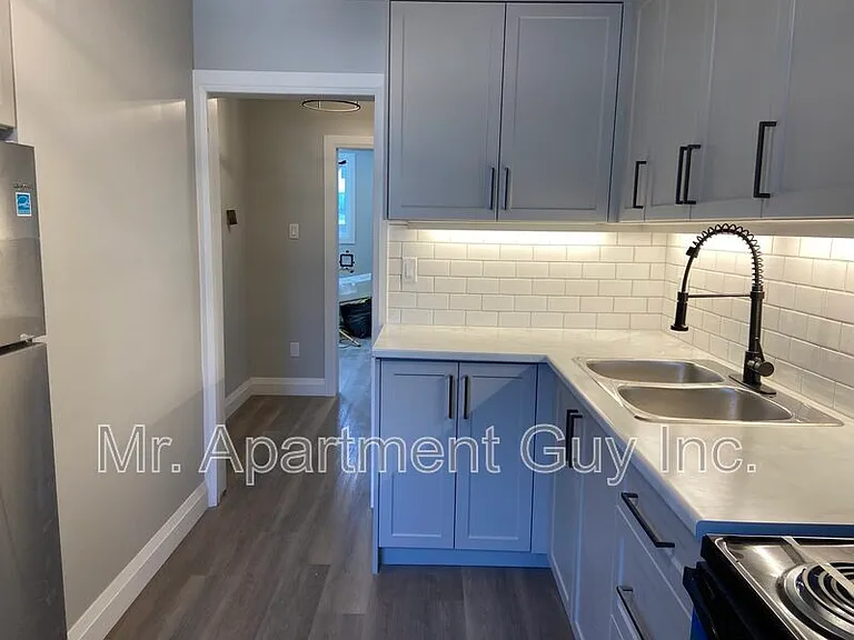 1148 Queens Blvd #1 — Photo 2