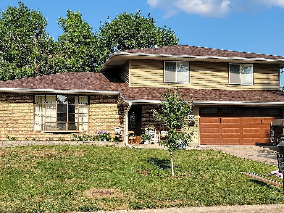 1st image of 309 NW Stratford Ln