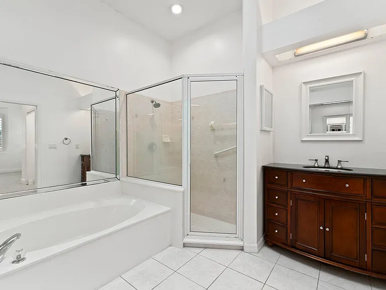 435 SW Jefferson Cir — Photo 27