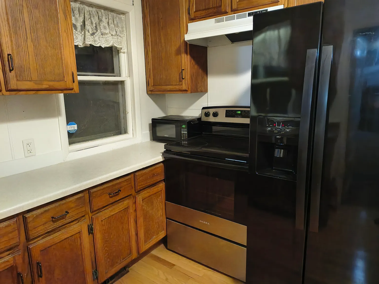2 bed, 900 sqft, $1,299 — Photo 3