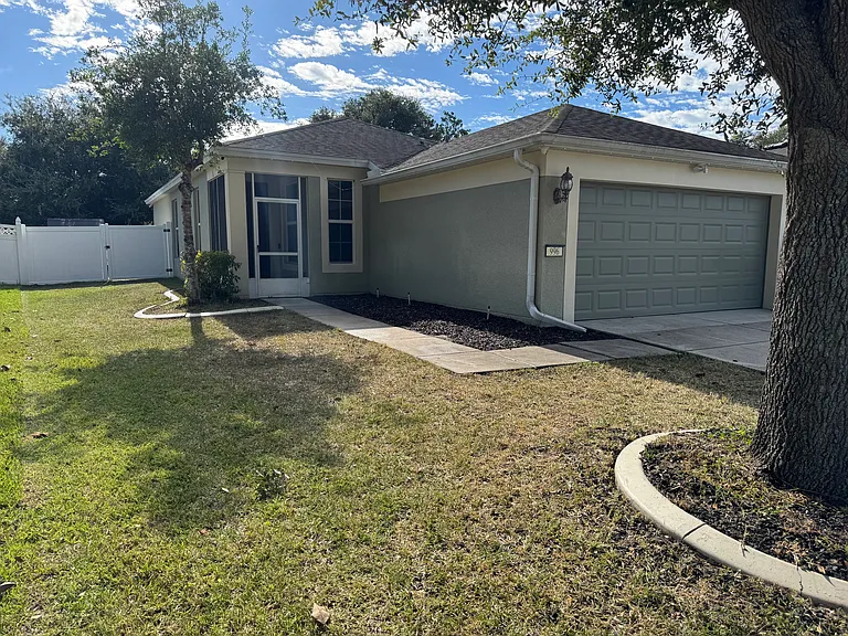996 Hill Flower Dr — Photo 3
