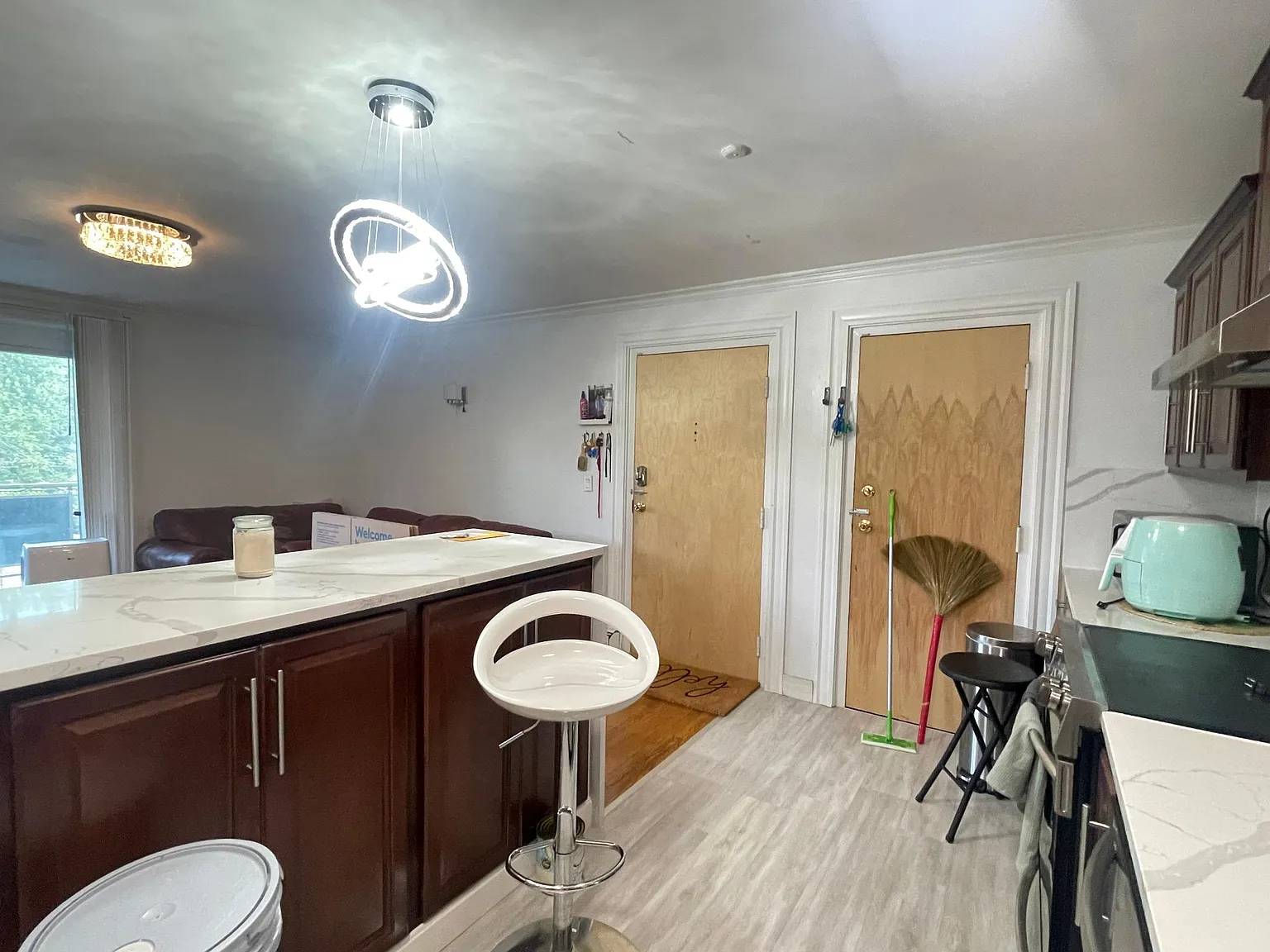287 Commercial St — Photo 4