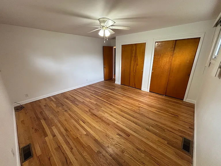 1614 Lindenwood Ave — Photo 7