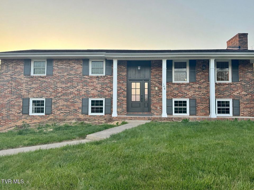 1st image of 146 Woodway Cir