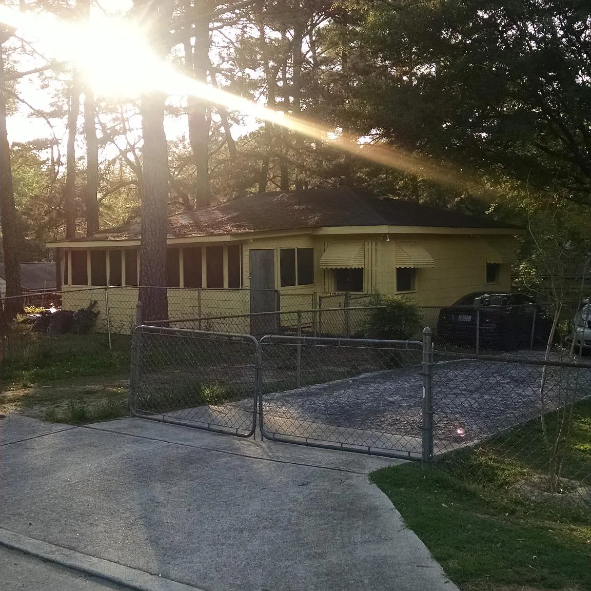 3 bed, 840 sqft, $1,800 — Photo 1