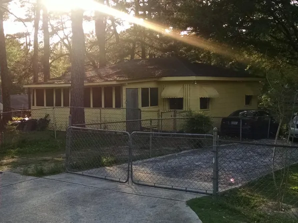 4496 Deborah Dr, Doraville, GA 30340