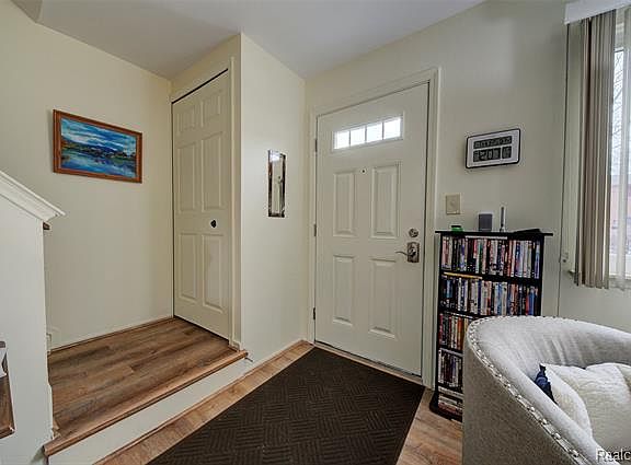 2nd image of 3051 Wolverine Dr