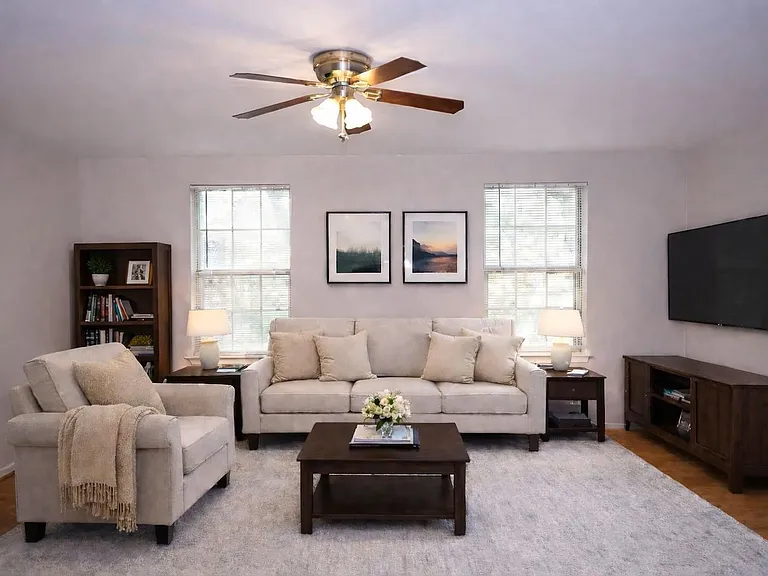 9123 Chesley Knoll Ct — Photo 10