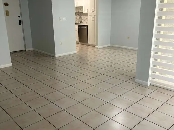 8820 SW 123rd Ct APT L-203, Miami, FL 33186