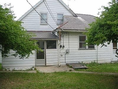 2nd image of 197 W Main St