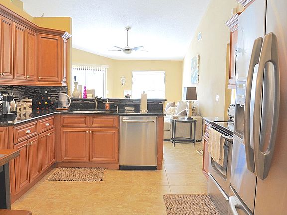 5th image of 2814 Eagle Lake Dr