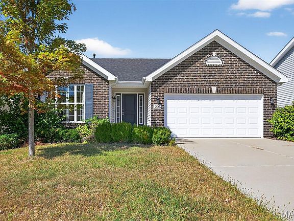 2nd image of 203 Pearl Vista Dr