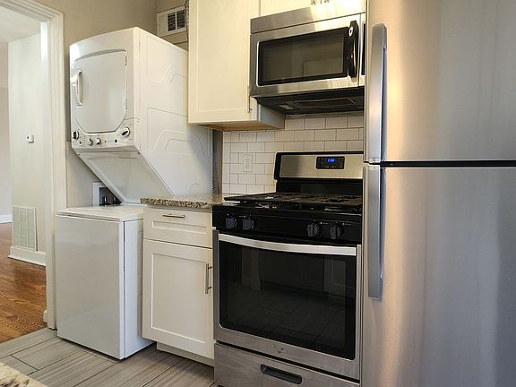 5th image of 7750 Kingsbury Blvd APT 3S