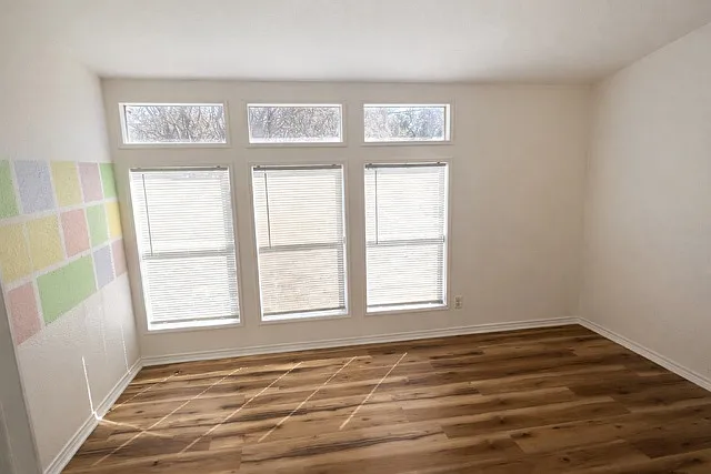 400 County Road 3823 — Photo 13