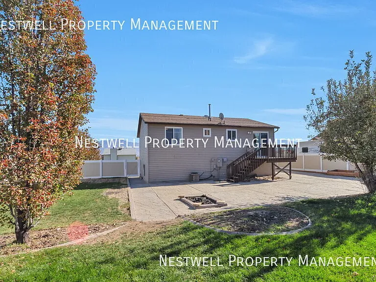 5676 S 3525 W — Photo 14