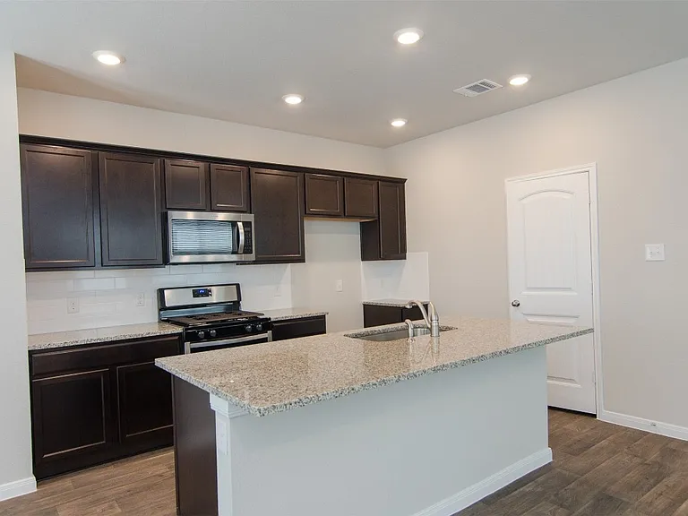 256 Cherry Laurel Ln — Photo 9