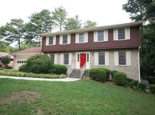 2474 Dunkerrin Ln, Dunwoody, GA 30360