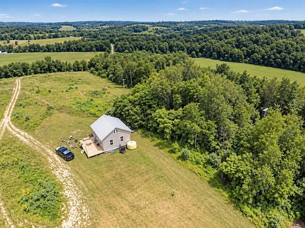 2875 Pleasant Valley Rd, Zanesville, OH 43701