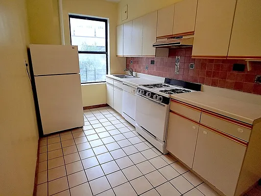 Rented by (LEGACY NOT ACTIVE) DiGiulio Group Real Estate, LLC | media 3