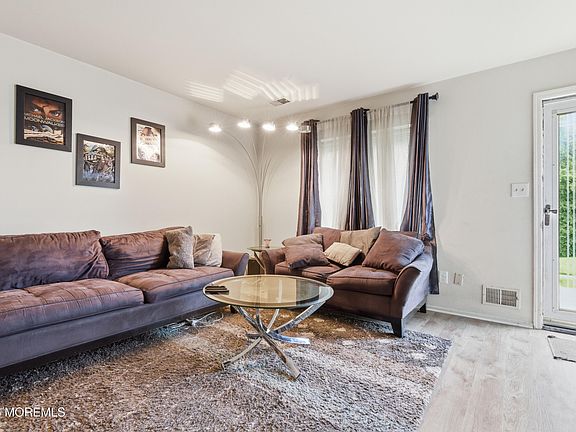 3rd image of 139 Greenwood Loop Road #653