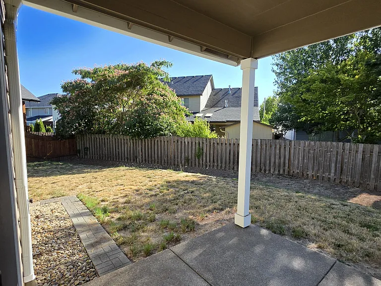 1013 Robbins Ct — Photo 16