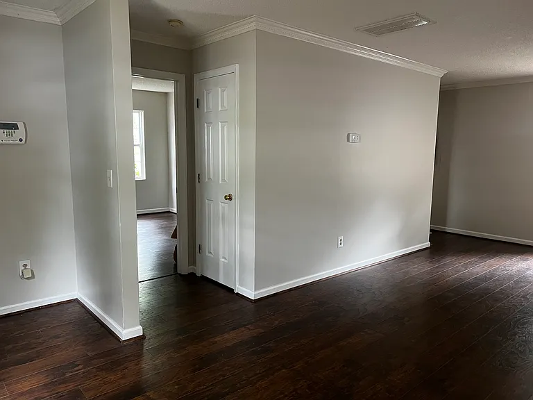 692 Pilgrim Ford Ct — Photo 1