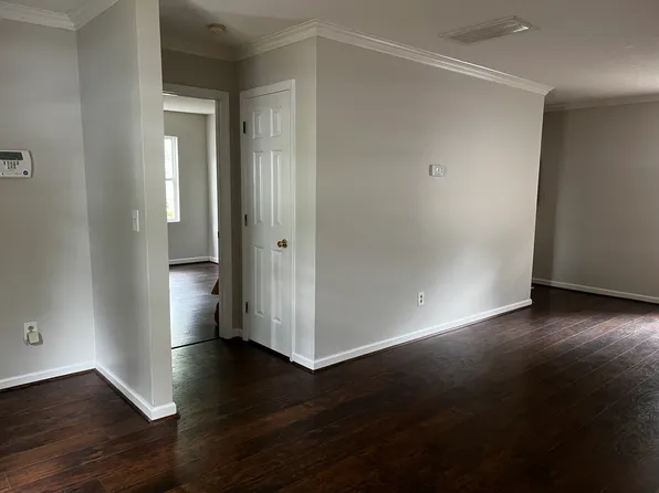 692 Pilgrim Ford Ct, Clemmons, NC 27012