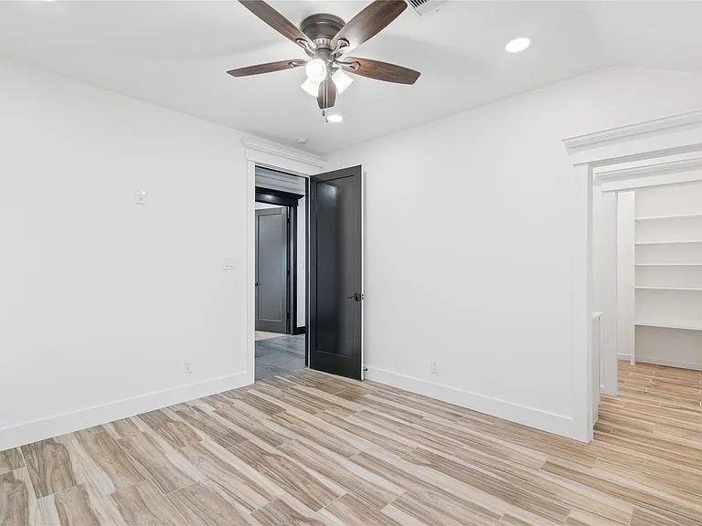 1244 Road 5705 — Photo 29