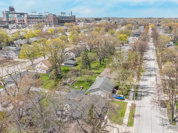 1083 Kenwood St, Green Bay, WI 54304