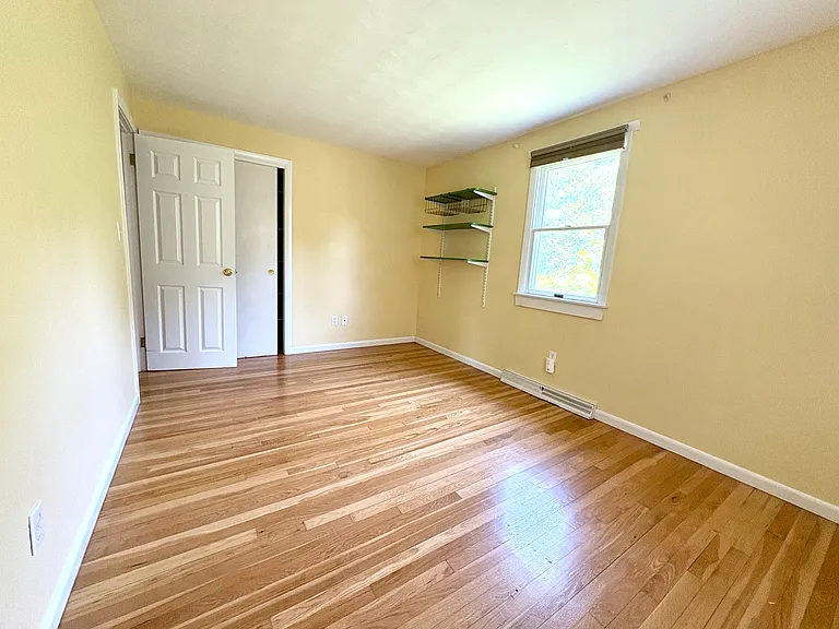 59 Westvale Dr — Photo 13