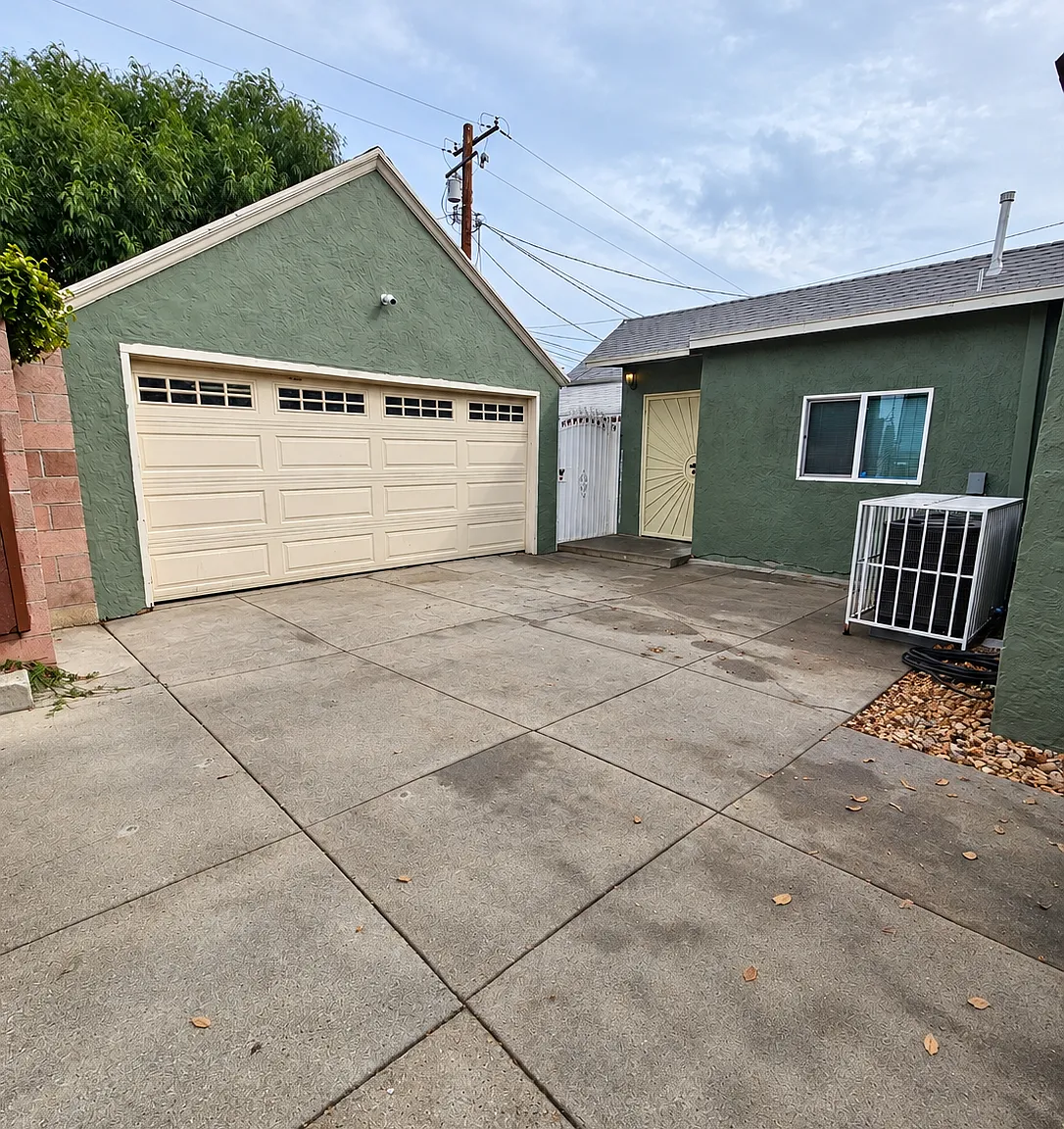 N Crescent Ave, San Bernardino — Photo 1