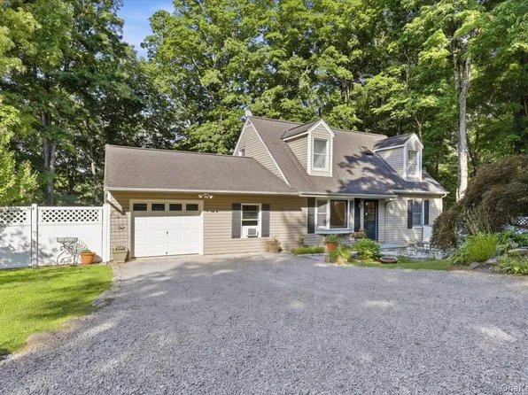 12 Gordon Avenue, Bedford, NY 10506
