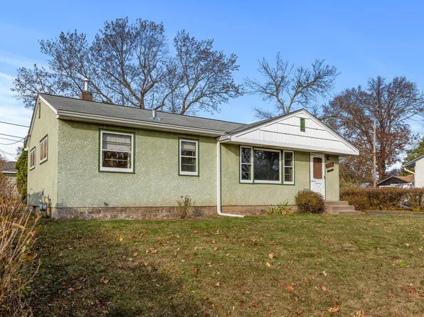 2681 Delaware Ave, North Saint Paul, MN 55109