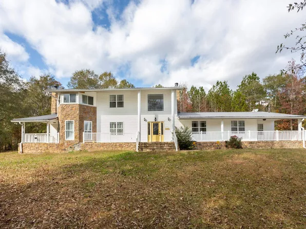 179 Parker Ln, Eastaboga, AL 36260